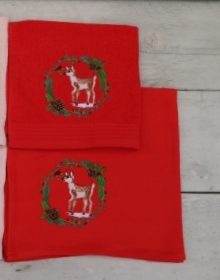 Zachtroze (uitverkocht) of rode kerst keukenhanddoek en theedoek met hertje in krans
