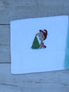 Gastendoekje wit met egeltje en kerstboom