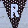 Slinger donkerbruin met sterren en witte letters kerst - Afbeelding 2