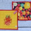 Pannenlappen geel ,met fruit en Hello summer