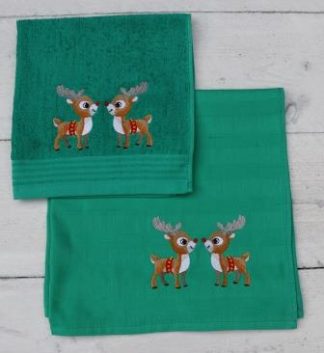 Keukenhanddoek en theedoek in kerst groen met twee hertjes tegenover elkaar
