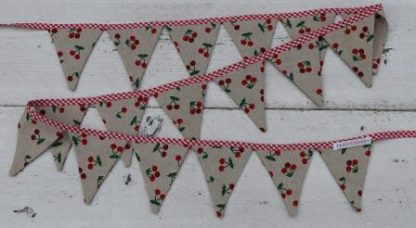 Mini slingertje met kersen -18 vlaggetjes