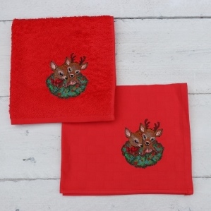Keukenhanddoek en theedoek rood met hertjes in een krans