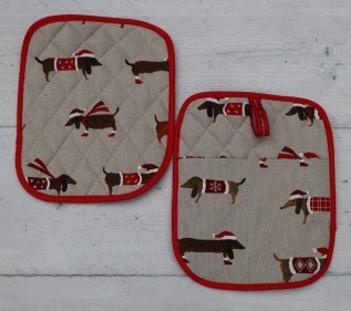 Pannenlappen met kerst-teckels