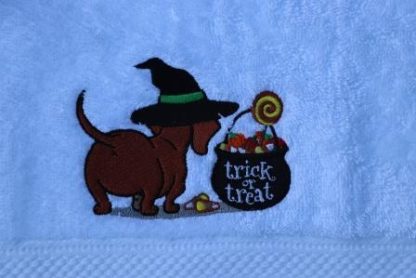 Gastendoekje wit met een Halloween teckel en een pot snoep Trick or treat - Afbeelding 2