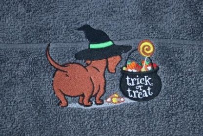 Keukenhanddoek en theedoek donkergijs met een Halloween teckel en een pot snoep Trick or treat - Afbeelding 2