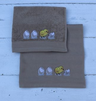 Keukenhanddoek en theedoek kaki met eieren en kuikentje