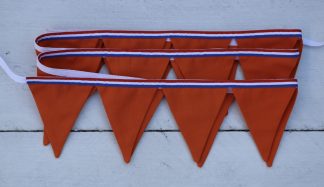 Mini oranje slingertje van stof met rood wit blauw lint 2.35 cm