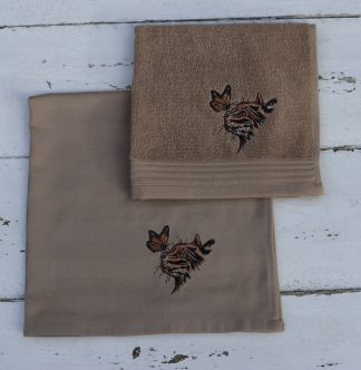 Keukenhanddoek en theedoek beige met poezenkop en vlinder