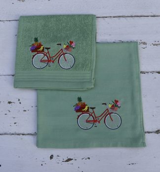 Keukenhanddoek en theedoek zachtgroen met een “fruit” fiets